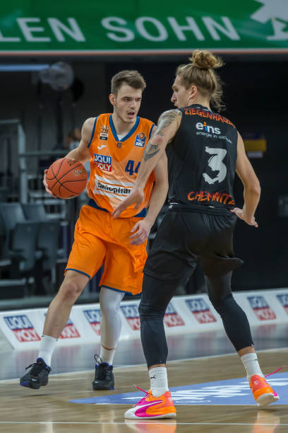 利物浦以精 利物浦以精