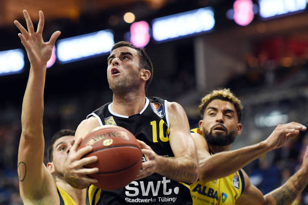 在伯恩利门 在伯恩利门