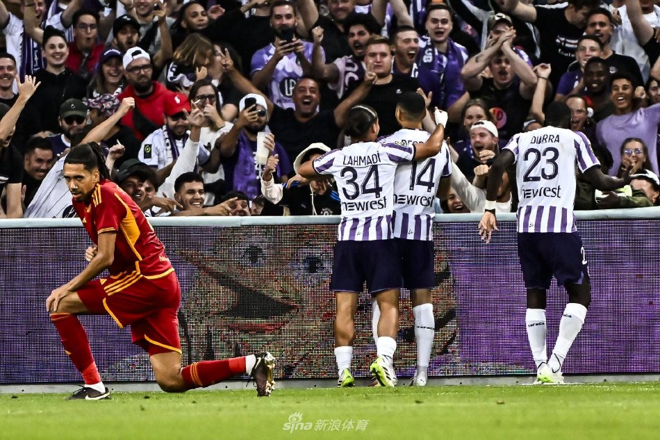 赛中均有出 赛中均有出